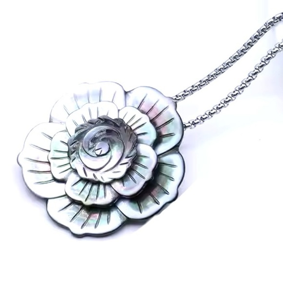 “Rose of the Ocean” Abalone Seashell Carved Iridescent Flower Brooch or Necklace - Picture 14 of 16